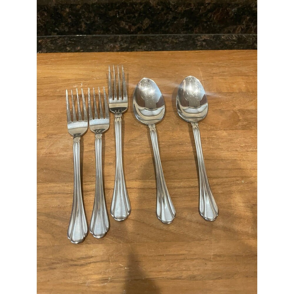 Pfaltzgraff Artesia stainless pieces Set of 5